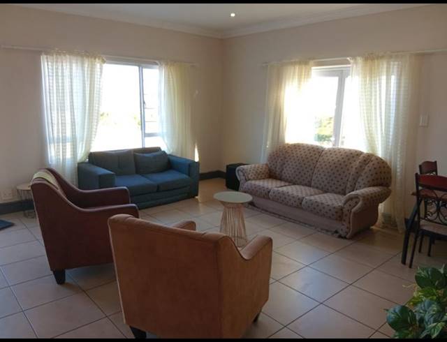 3 BEDROOM PROPERTY TO RENT IN OATLANDS NORTH